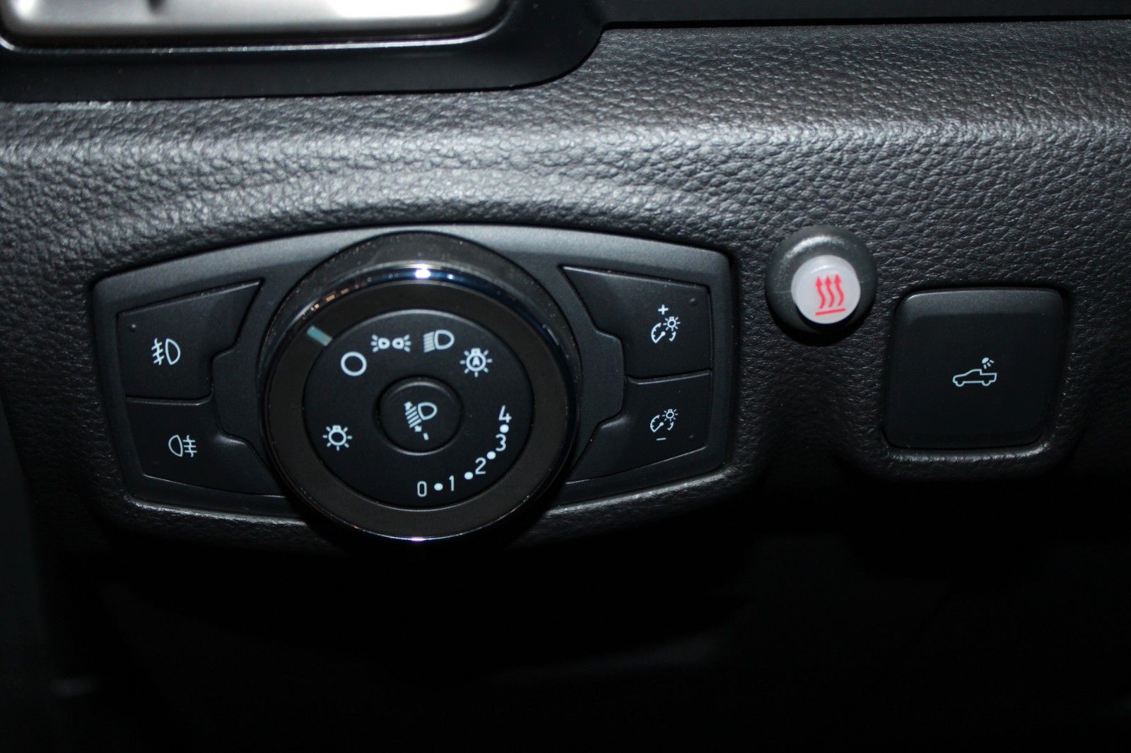 Fahrzeugabbildung Ford Ranger Automatik WOLFTRAK + AHK + Standheizung