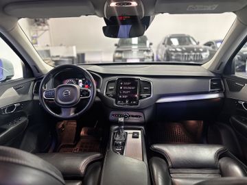 Volvo XC90 - 11