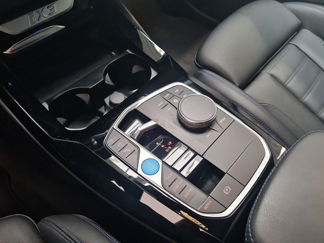 BMW iX3 - Bild 18