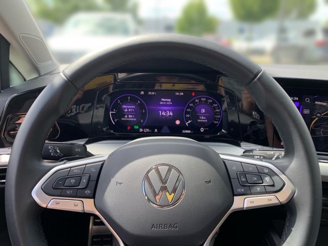 Golf 8 VIII Move 2.0 TDI Panodach Navi