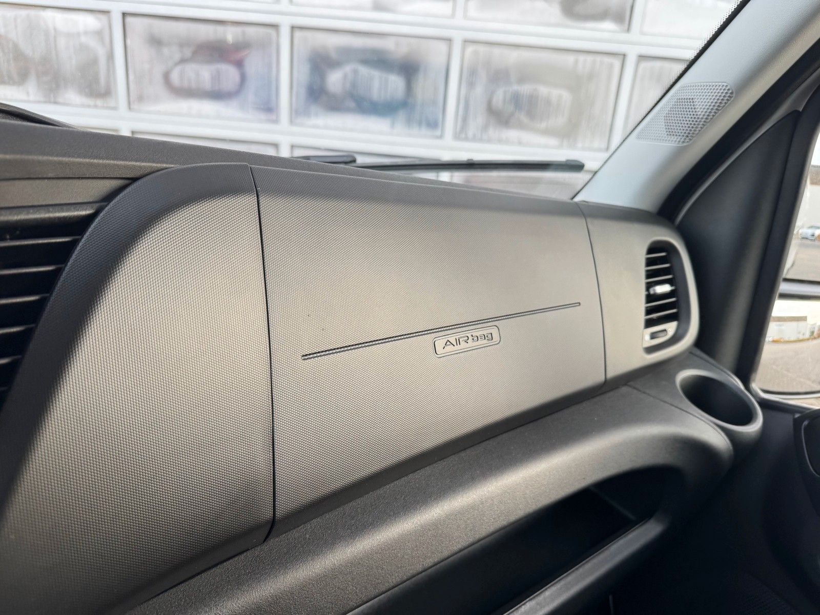 Fahrzeugabbildung Iveco Daily 35C21 HA8 *R4.100mm*AHK*LED*Automatik*