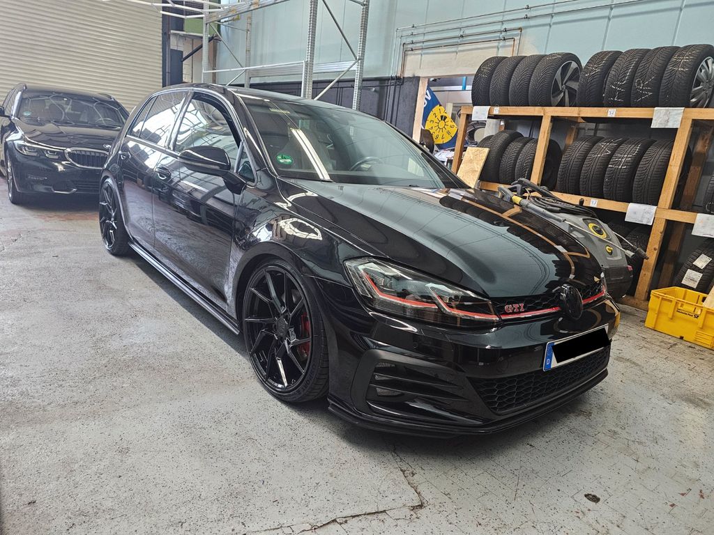 Image of Volkswagen Golf
