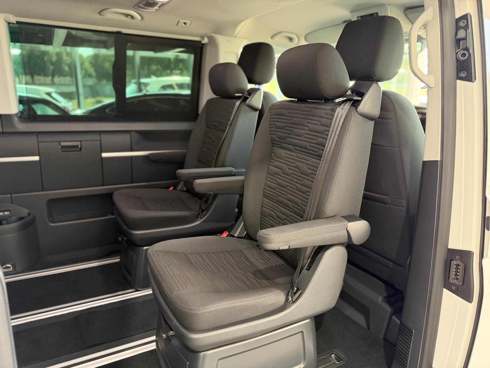 Volkswagen T6.1 Multivan 4MO. 2.0TDI DSG 7-SITZER KAM AHK