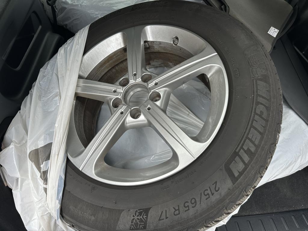 Mercedes-Benz GLB 180