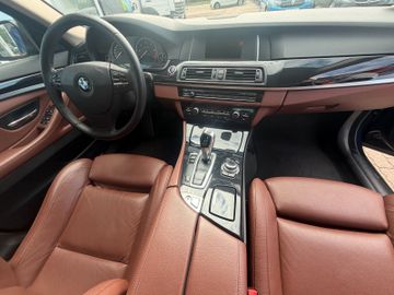 BMW 520 - 12