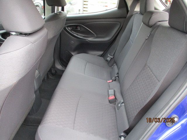 Fahrzeugabbildung Toyota Yaris Hybrid Team Deutschland