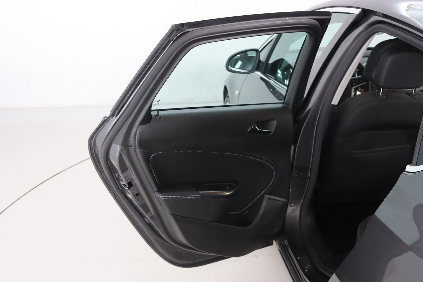 Fahrzeugabbildung Opel Astra J 1.6 Turbo Innovation * 1. Hd. * wenig Km