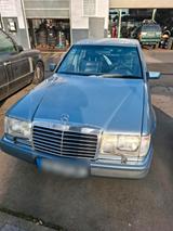 Mercedes-Benz w124 limousine oldtimer 300E - Mercedes-Benz R-Klasse in Stuttgart