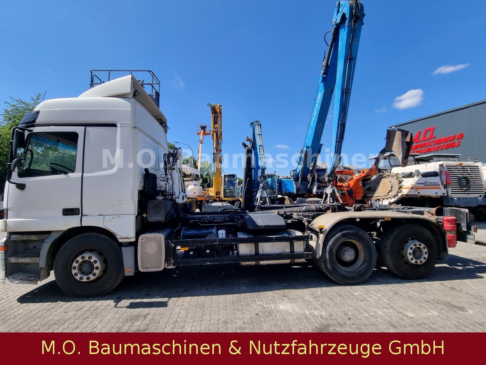 Fahrzeugabbildung Mercedes-Benz Actros 2540 / 6X2 / Fernverkehr