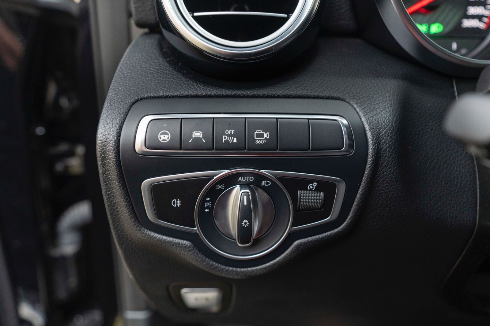 Fahrzeugabbildung Mercedes-Benz GLC 63 AMG 4MATIC BURMESTER ACC 360° NIGHT KAM