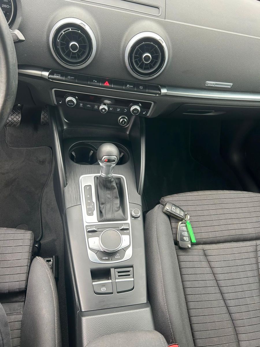 Audi A3 Sportback 35 TDI sport S-Tronic 2,0TDI XENON/ foto 22