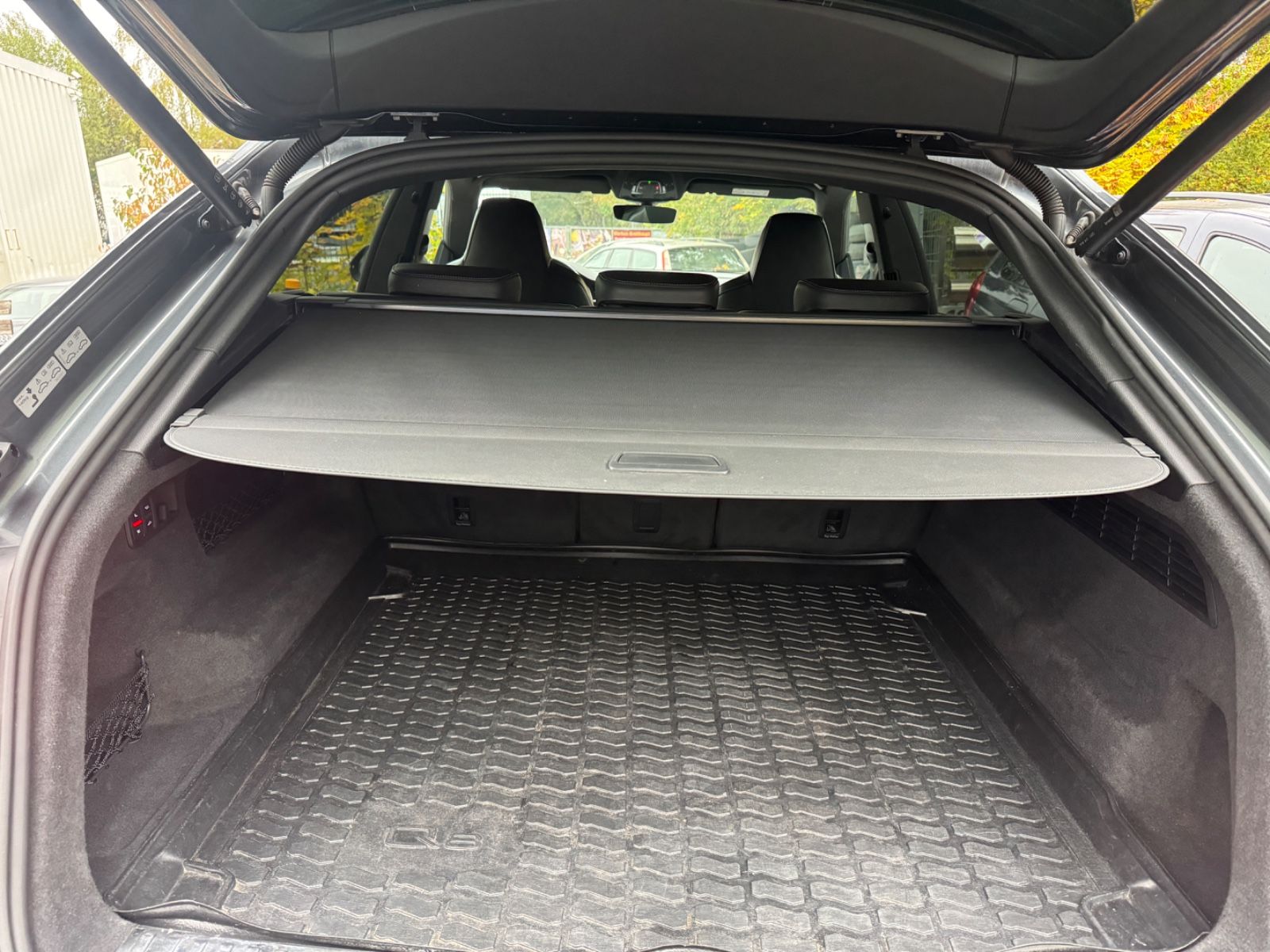 Fahrzeugabbildung Audi Q8 50 TDI S Line Softclose+Matrix+HUD+B&O+VOLL
