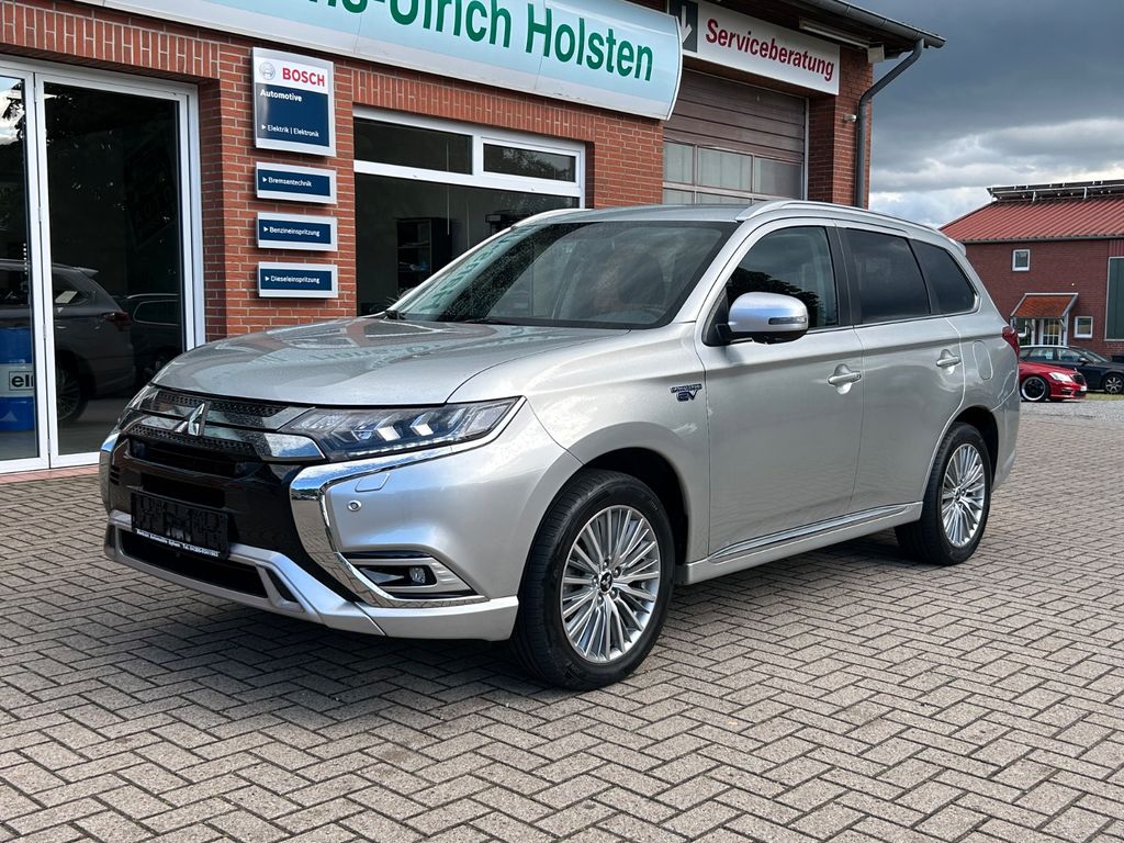 Image of Mitsubishi Plug-in Hybrid Outlander