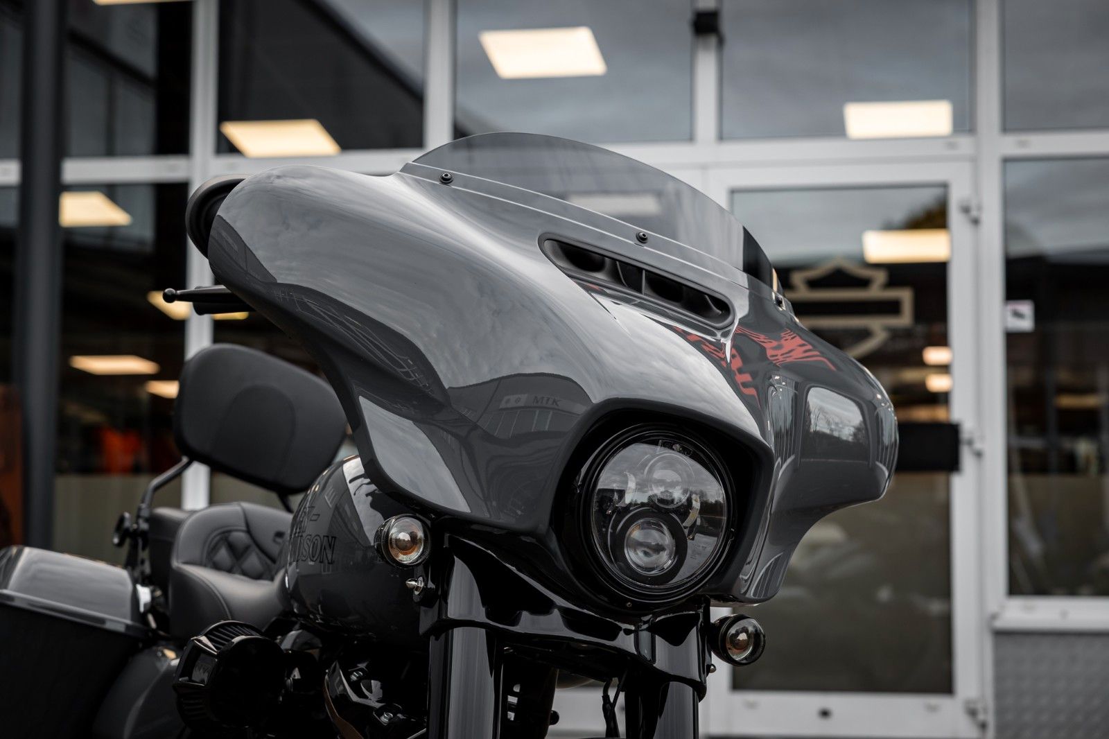 Fahrzeugabbildung Harley-Davidson FLHXST STREET GLIDE ST 117 - Jekill & Hyde -