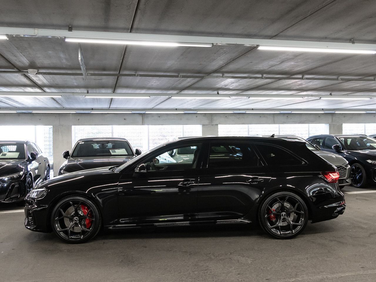 Audi RS4 Avant TFSI quattro Competition Keyless B&O foto 3