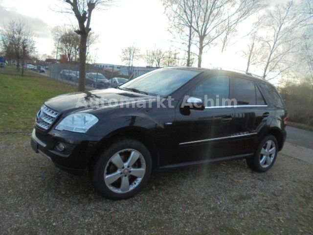 Mercedes-Benz ML 300 CDI 4Matic Aut. LEDER+NAVI+SD+XENON+AHK