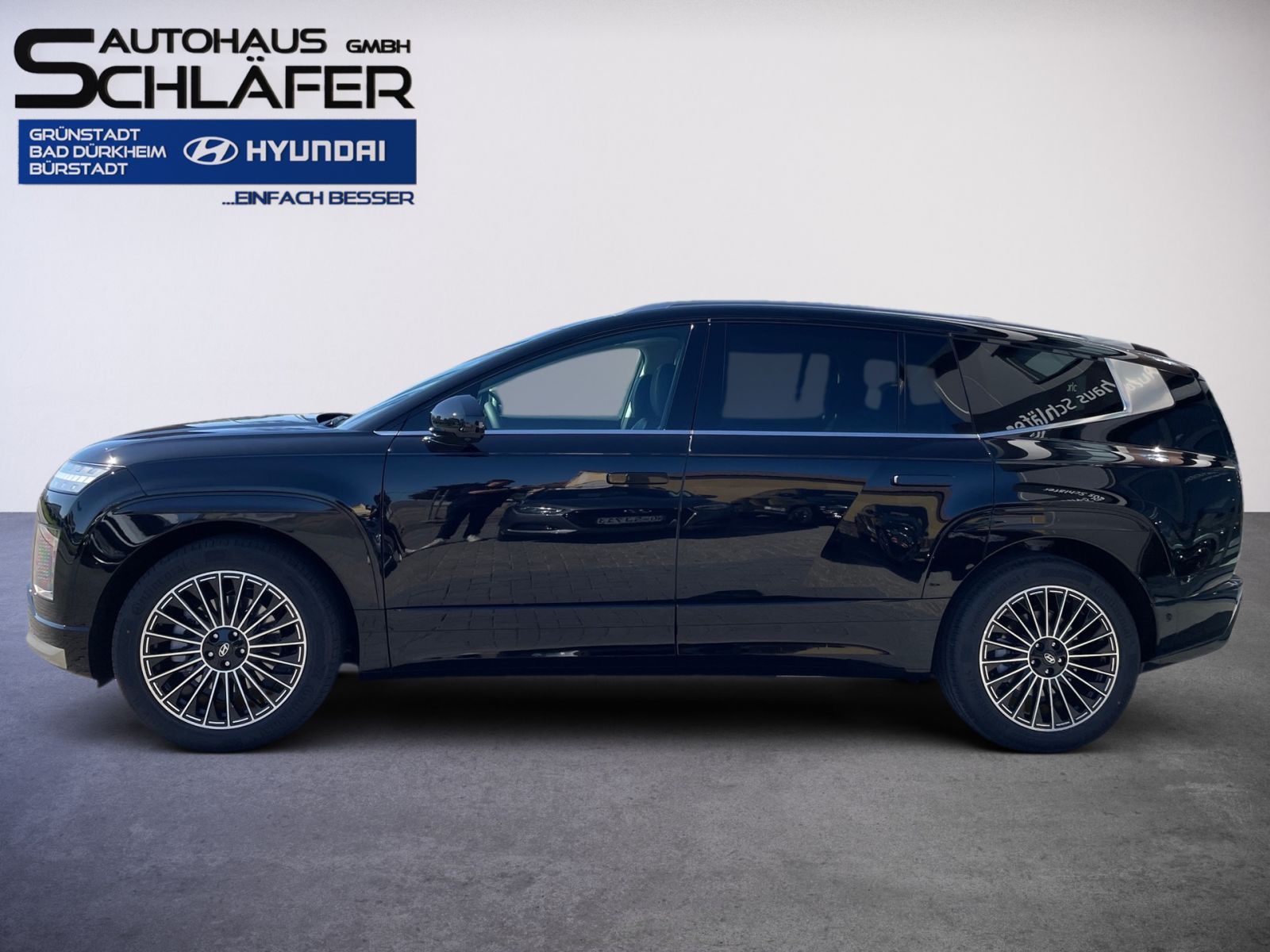 Fahrzeugabbildung Hyundai IONIQ 9 UNIQ 110 kWh 4WD 6-Sitzer Panno Relax