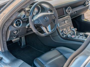 صورة مصغرة 27 لـ 2012 Mercedes-BENZ SLS AMG