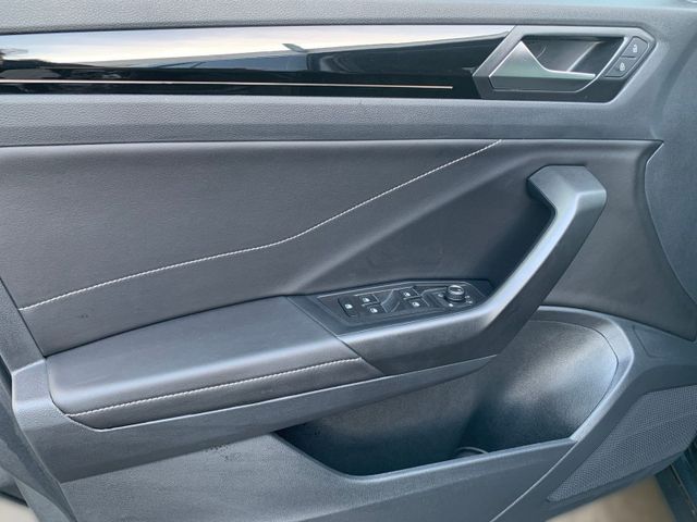 T-Roc 1.5 TSI DSG R LINE LED+AHK+ACC+APP+KAMERA+