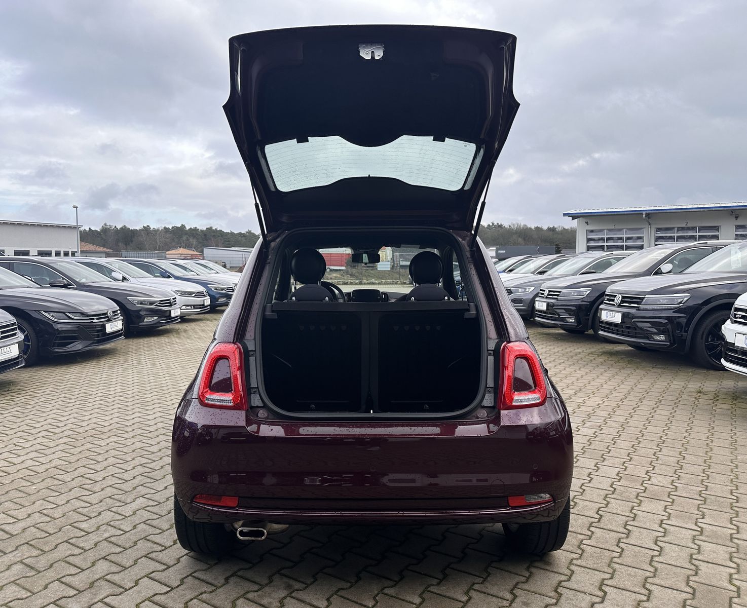 Fahrzeugabbildung Fiat 500 1.2 Lounge*PDC*UConnect*LED*Tempomat*ELFH*