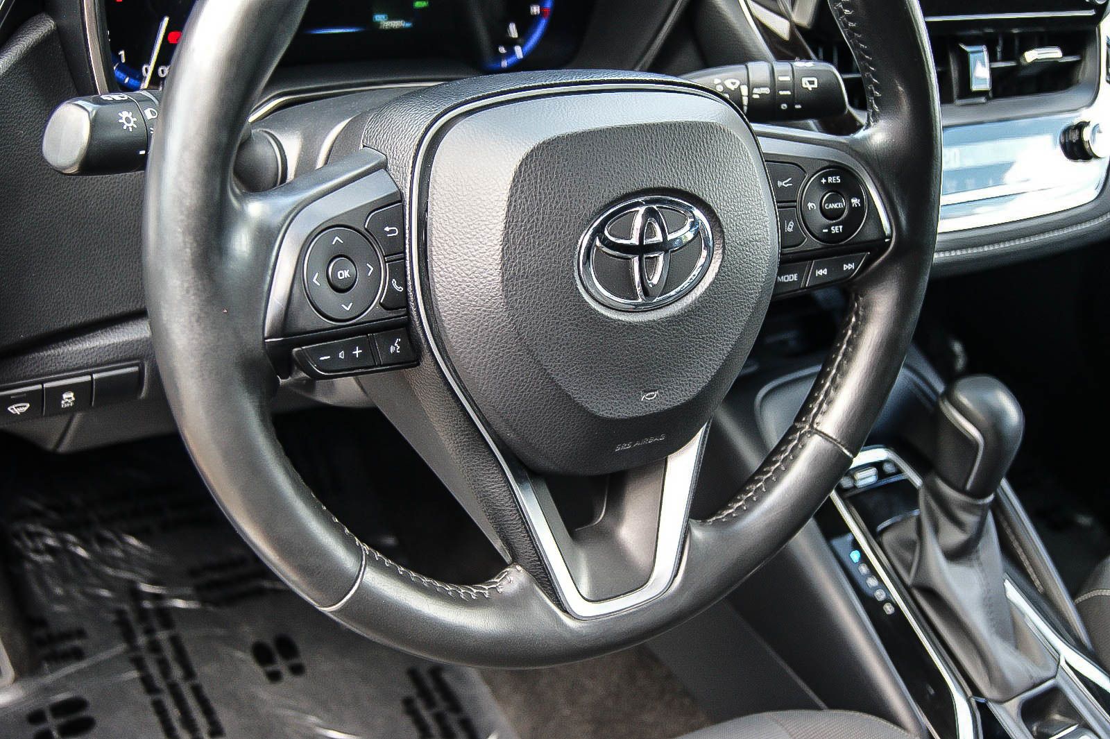 Fahrzeugabbildung Toyota Corolla 1.8 Hybrid  Club LED NAVI ACC KAMERA DAB