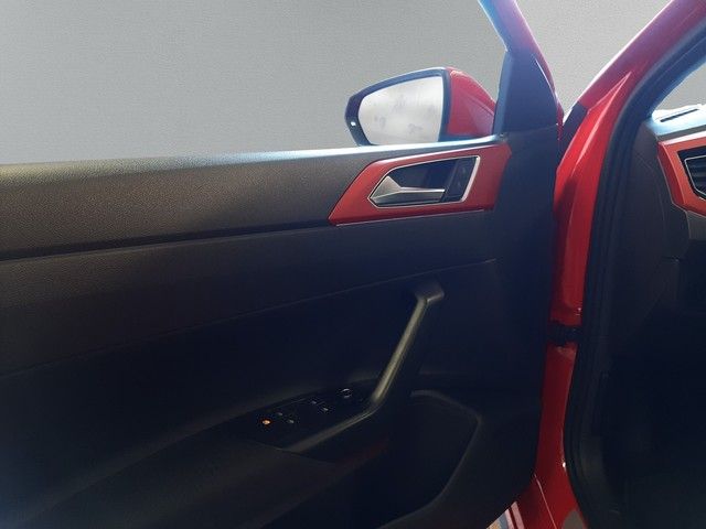 Fahrzeugabbildung Volkswagen Polo VI GTI 2.0TSI DSG Navi Pano Kamera ACC