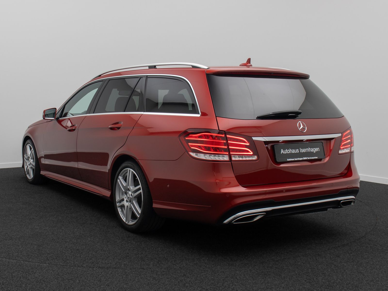 Fahrzeugabbildung Mercedes-Benz E 350 BlueTEC PDC Navi Tempomat LED Leder 18Zoll
