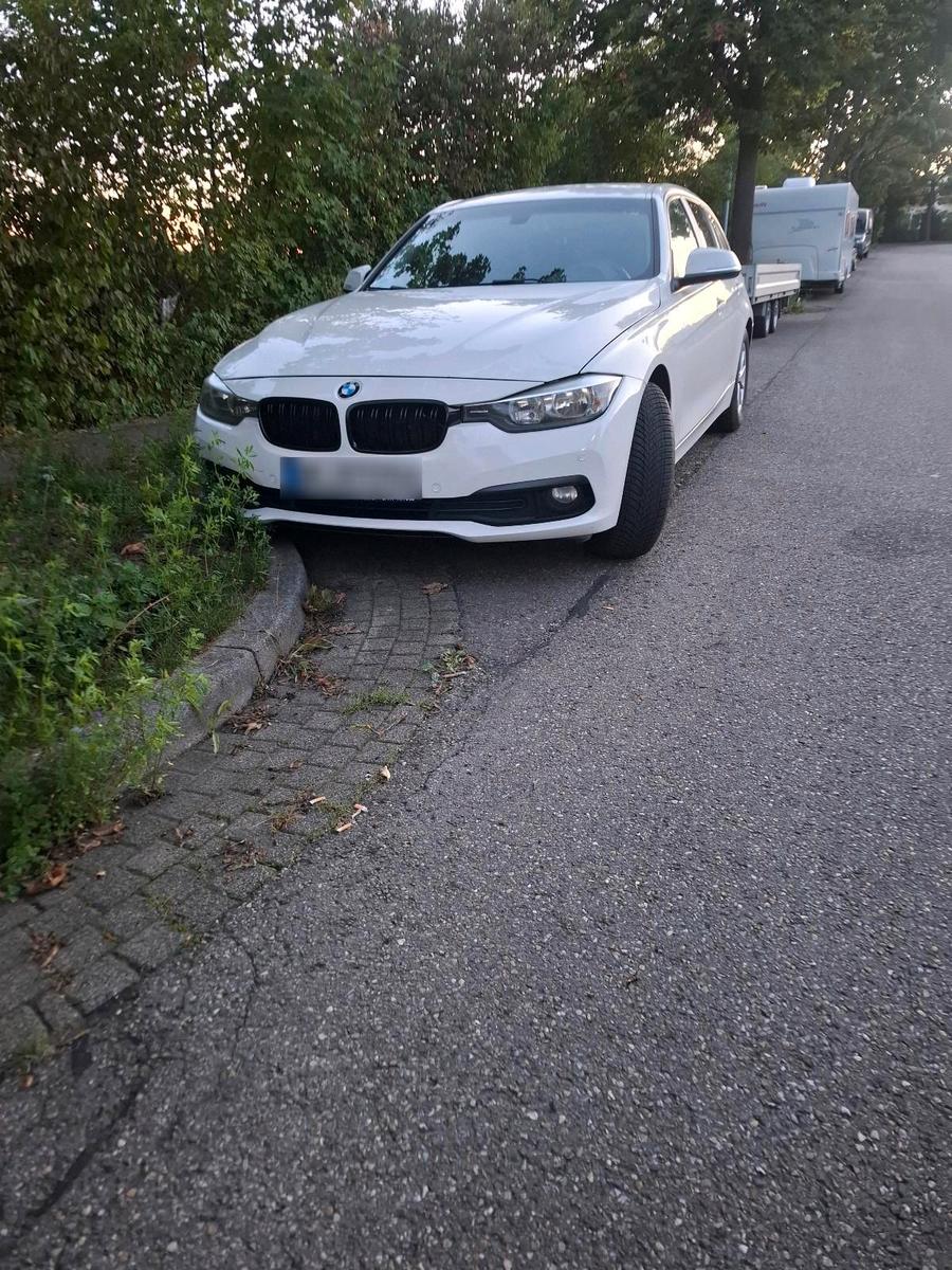 BMW 318 2014 — engine 120 HP (88kW)