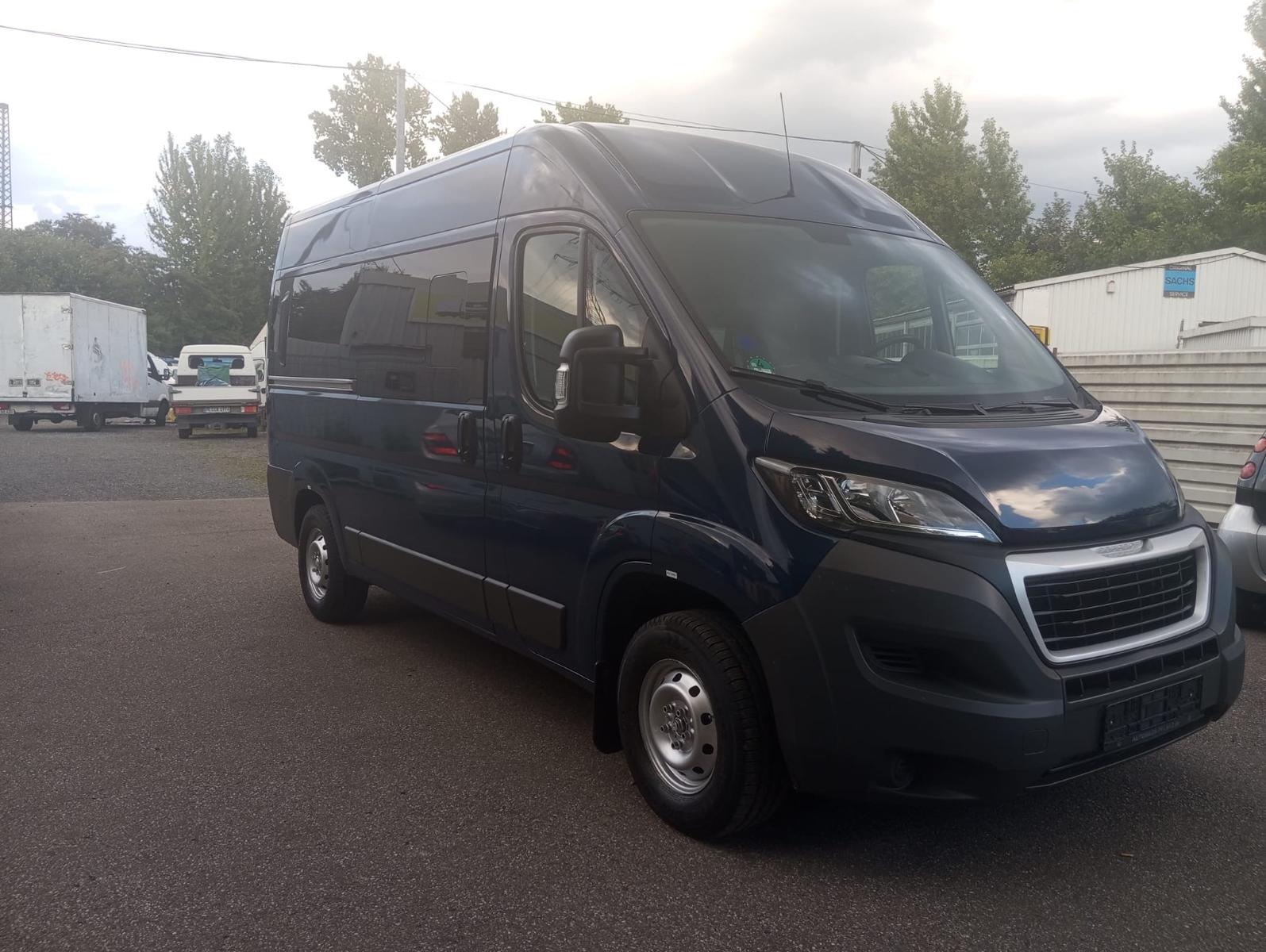 Peugeot Boxer Euro 6 Rollstuhlrampe  H+L