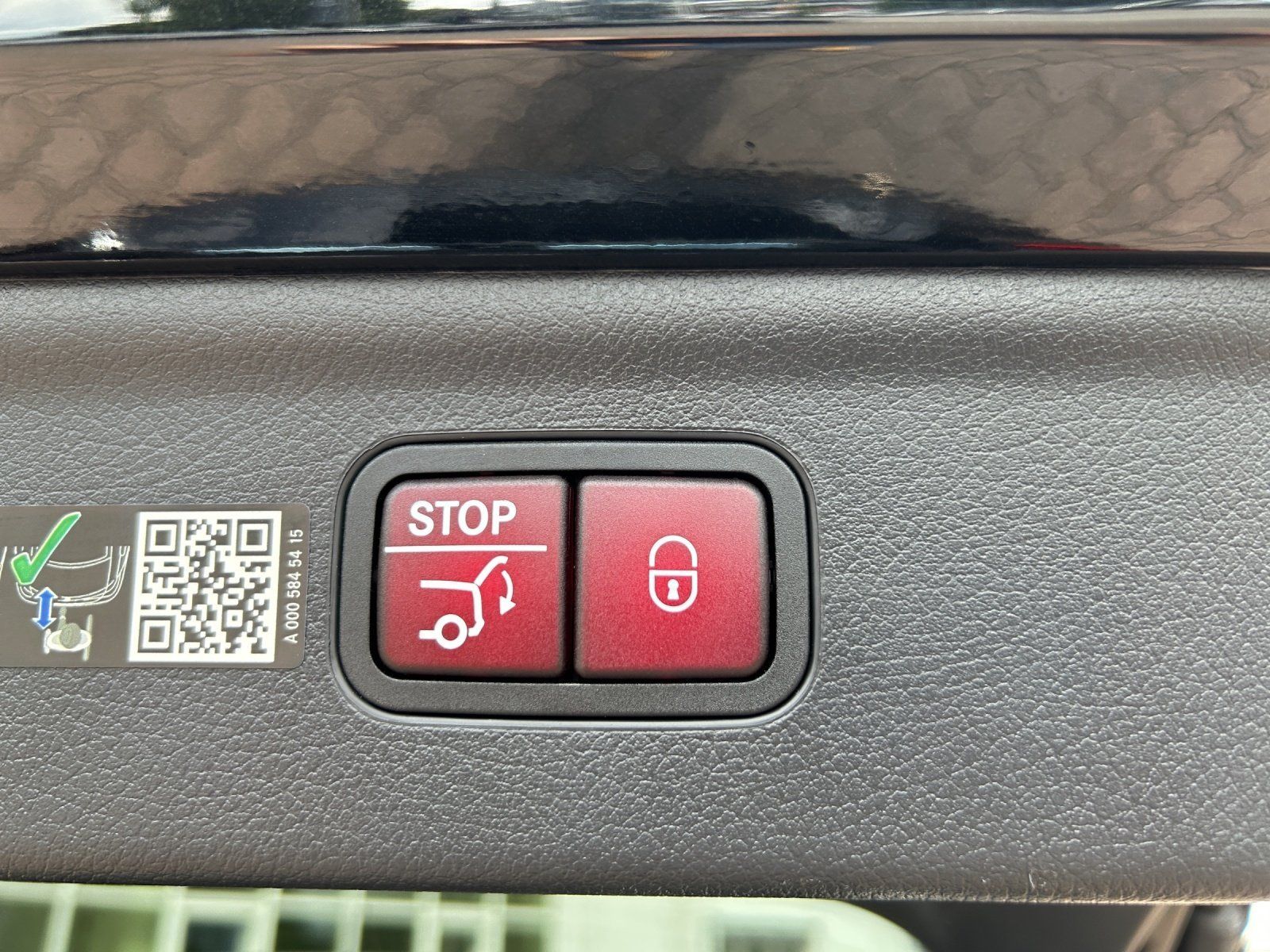 Fahrzeugabbildung Mercedes-Benz EQE 53 AMG Premium DYNAMIC+ Keramik DISTRO Hyper