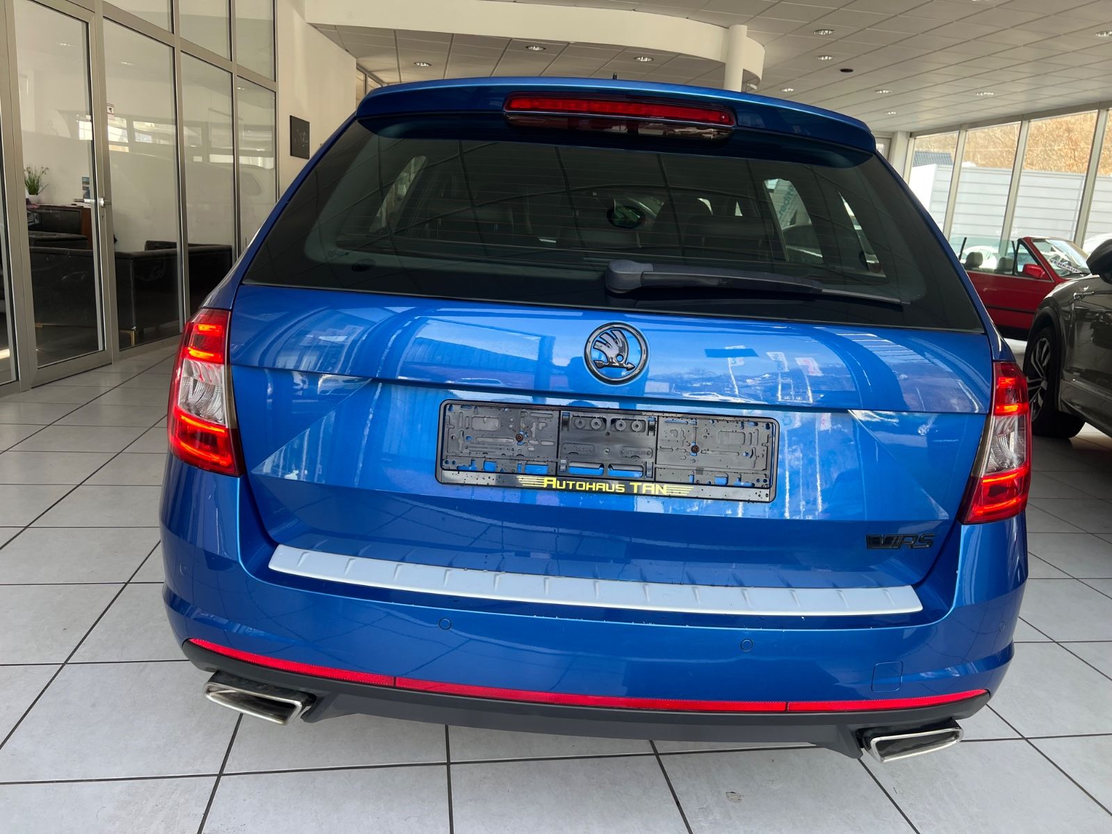 Fahrzeugabbildung SKODA Octavia Combi RS *RECARO*NAVI*