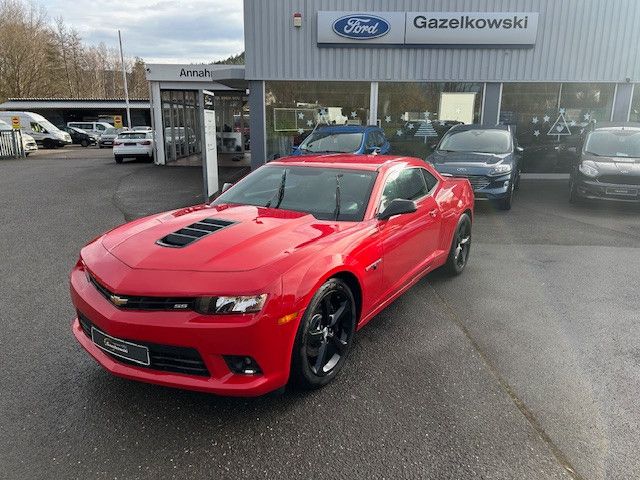 Chevrolet Camaro Coupé V8