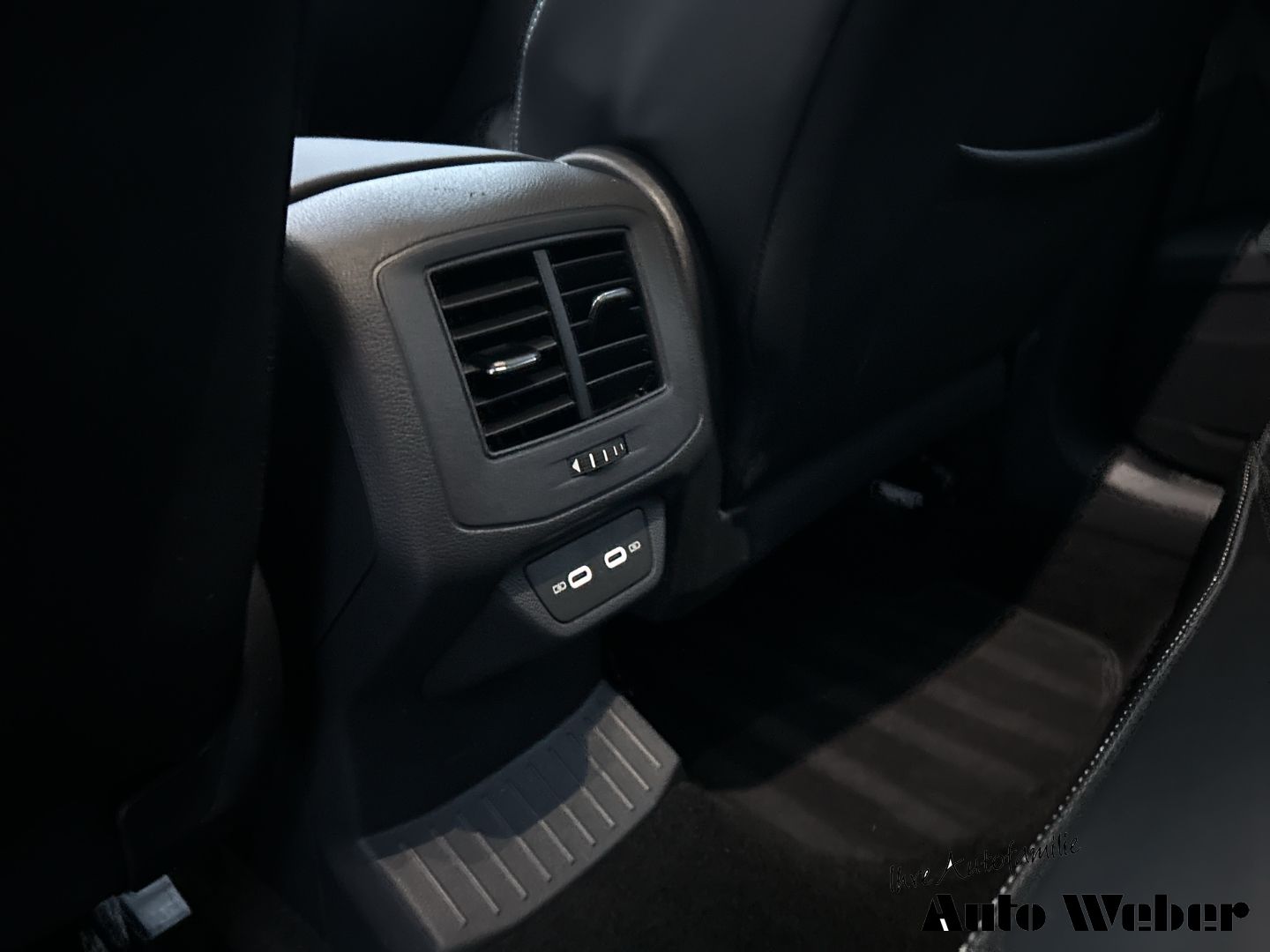 Volkswagen T-Roc - Bild 15