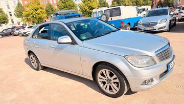 صورة 4 لـ 2008 Mercedes-BENZ C 220