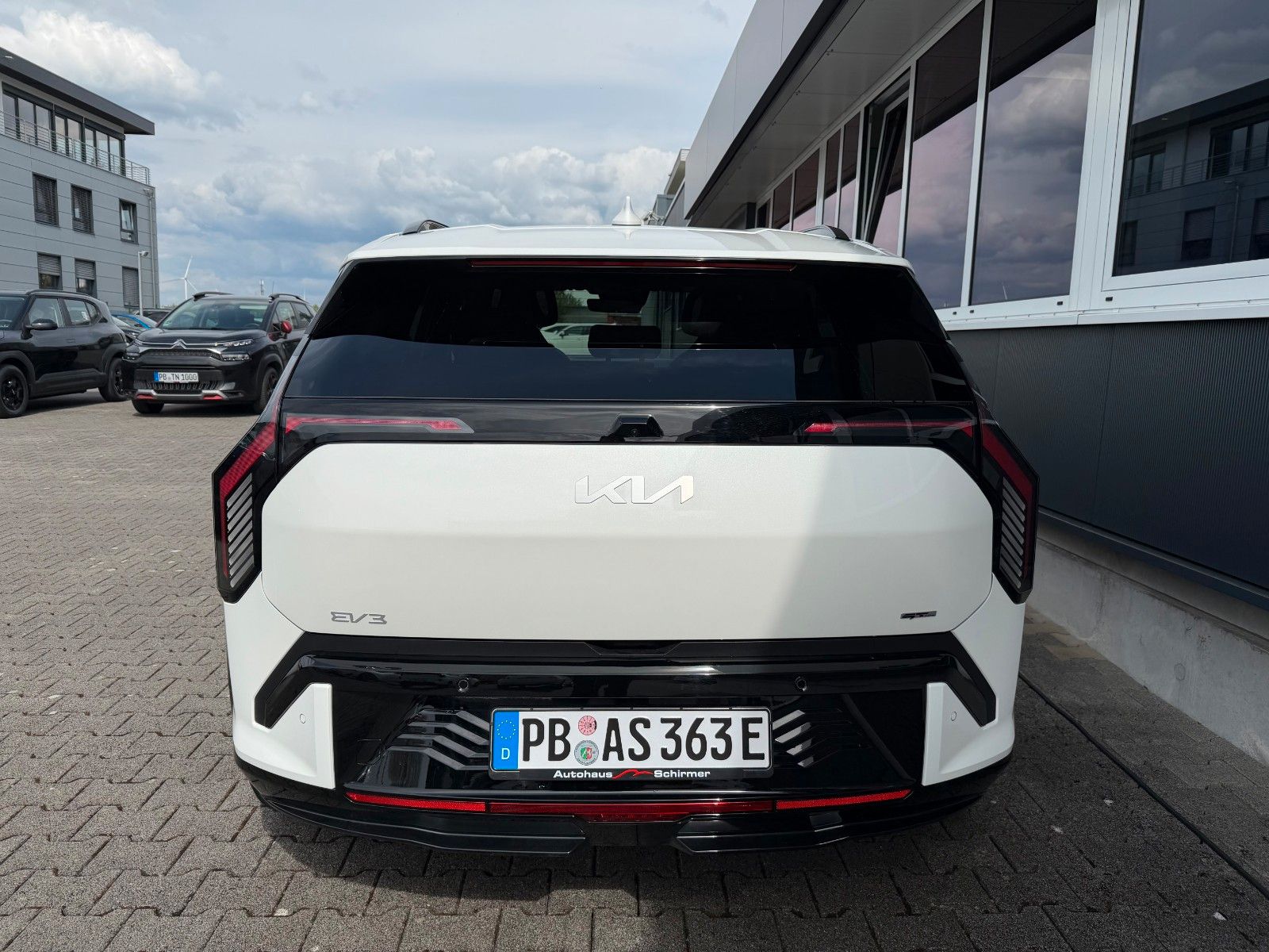 Fahrzeugabbildung Kia EV3 81,4 GT-Line  DWP COM Glasdach