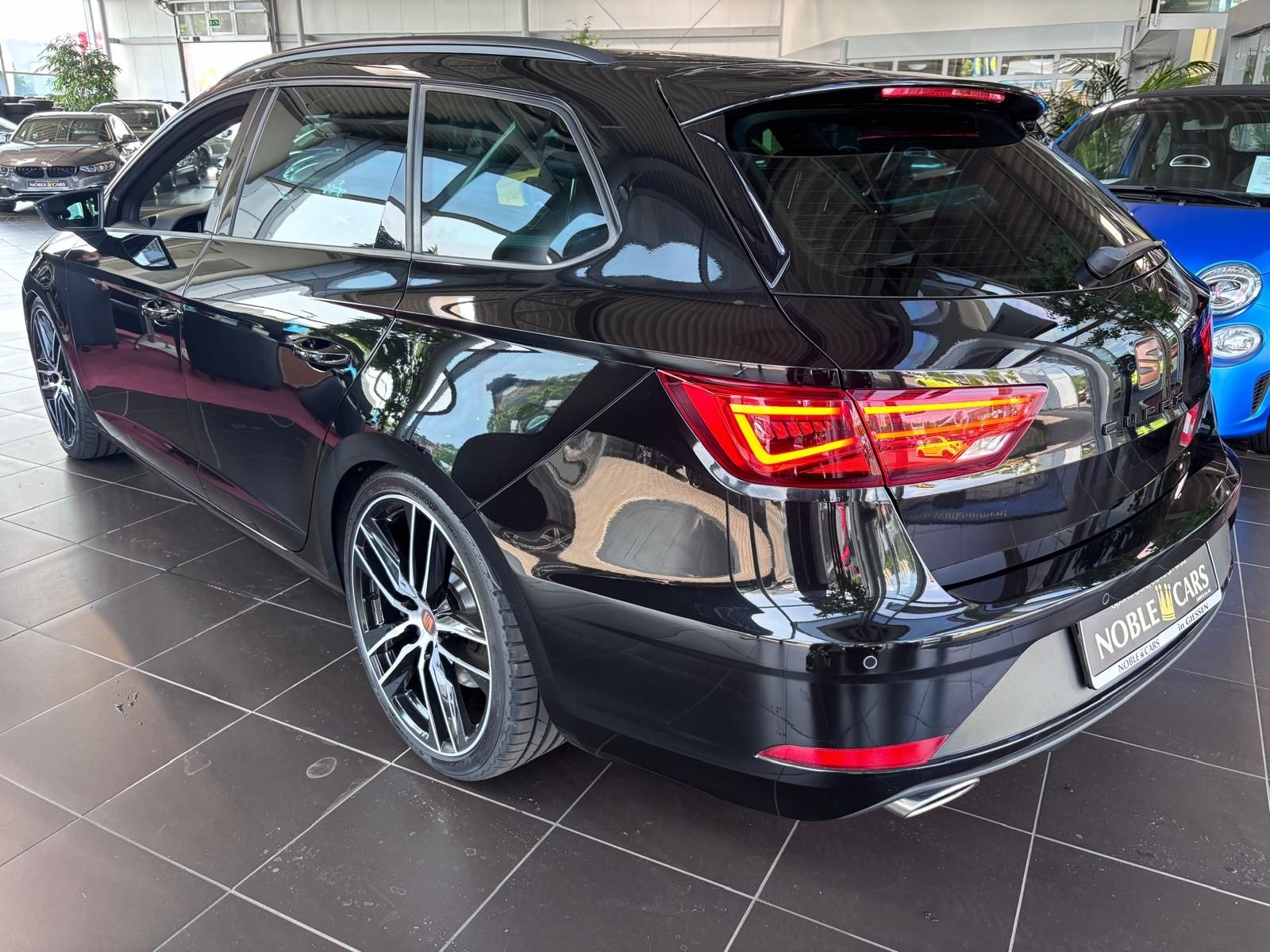 Fahrzeugabbildung SEAT Leon ST Cupra 300 Allrad KLIMA LED NAVI ALU