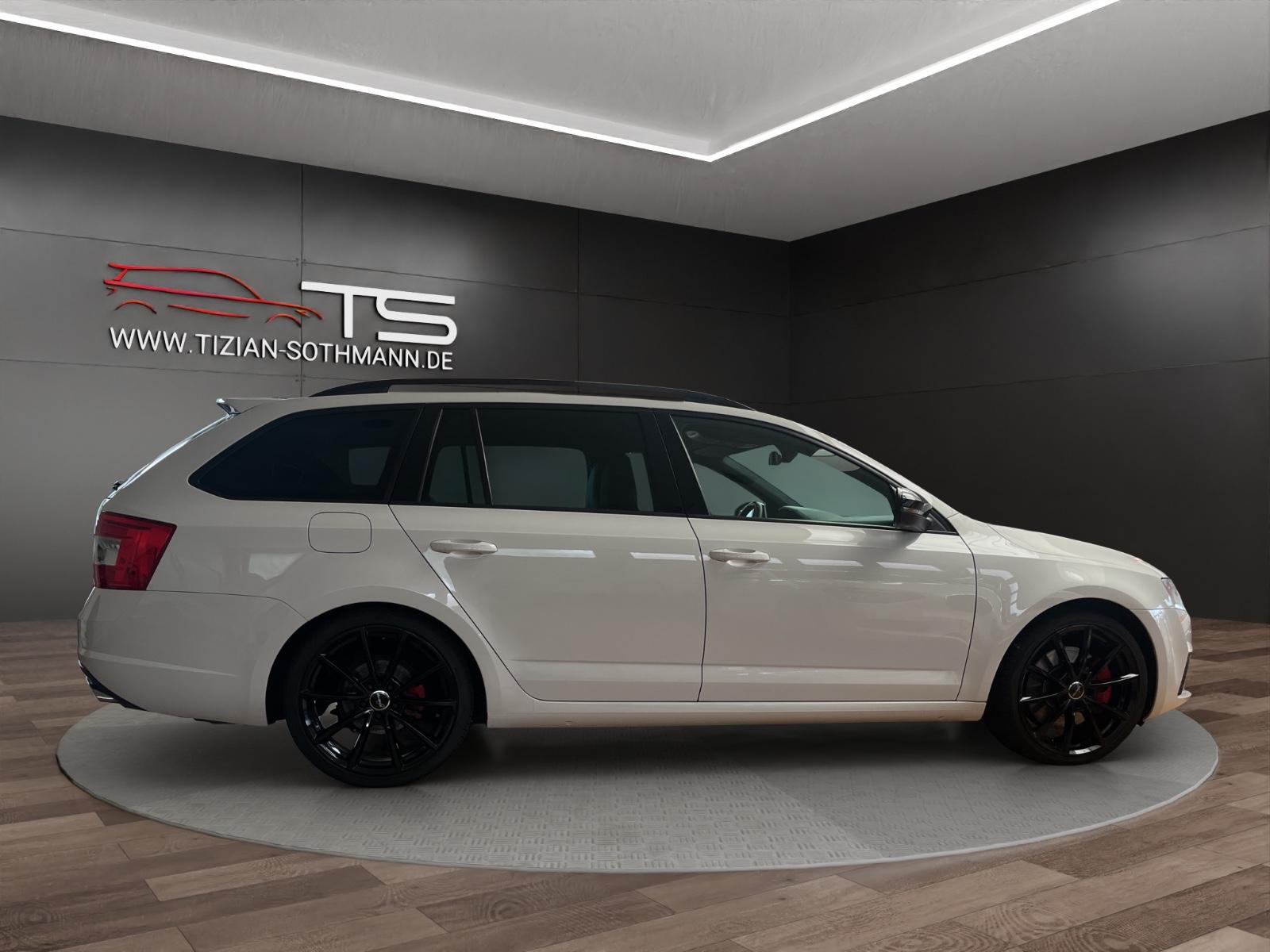 Skoda Octavia Combi RS