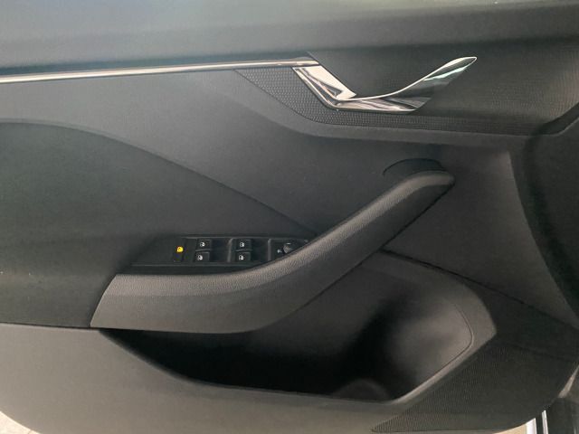 Kamiq Tour 1.5 TSI DSG AHK+NAVI+KAMERA