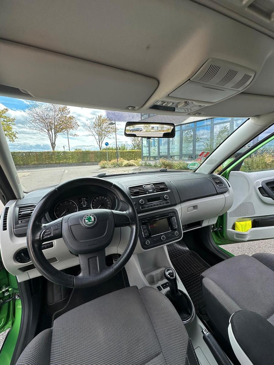 Skoda Fabia 2012 — photo 9