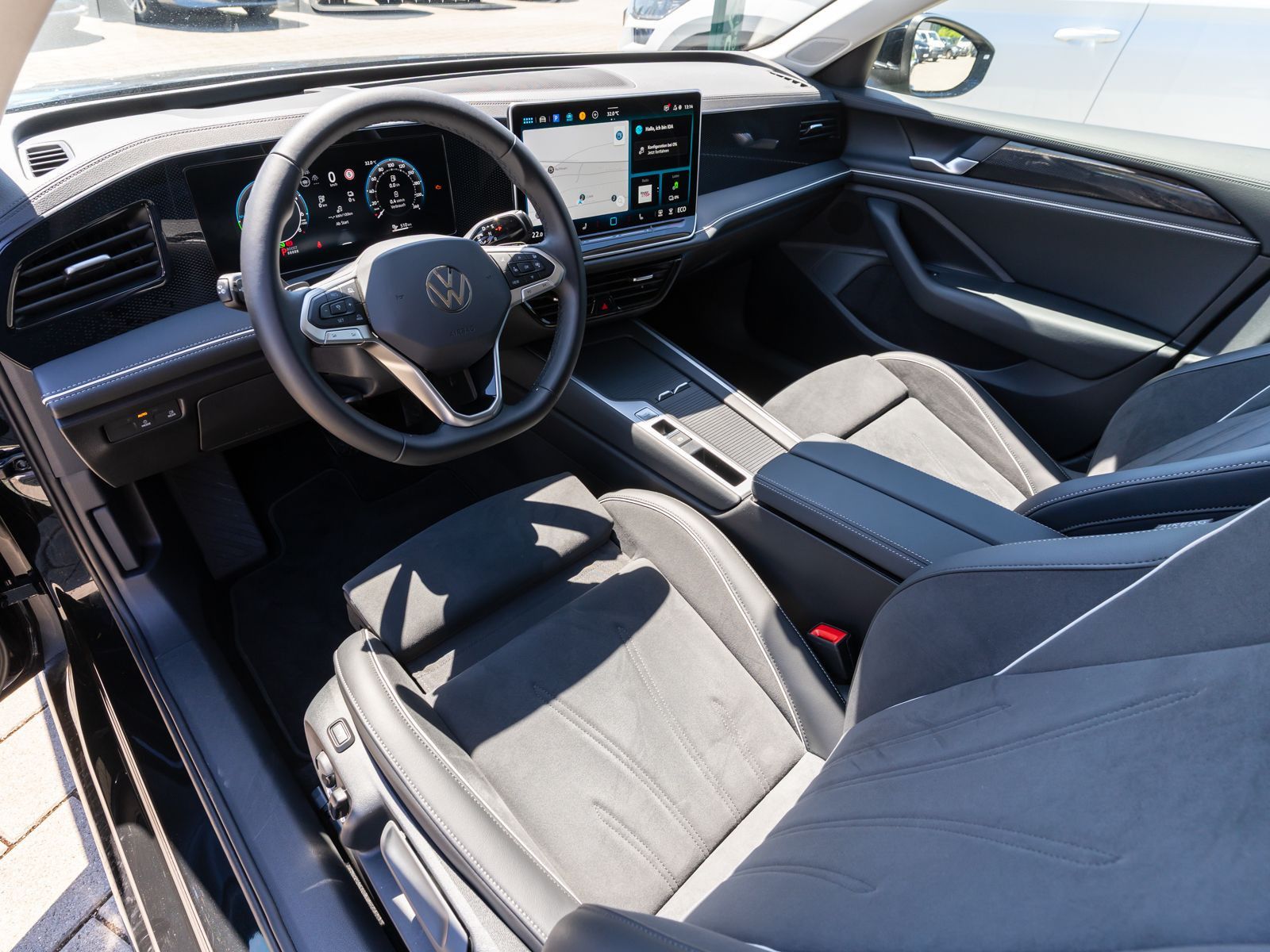 Volkswagen Passat Variant - Bild 12