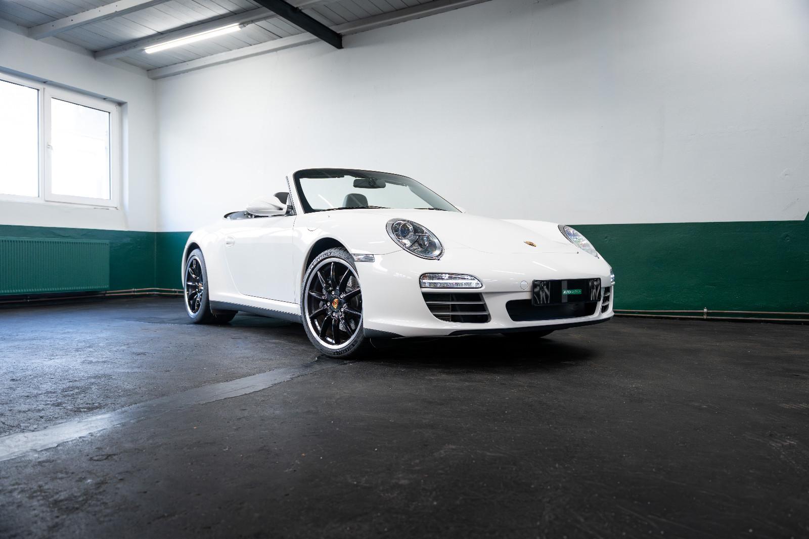 Porsche 911Carrera 4 Cabrio* 1.Hand*PDK*Carbon*111P.-Ch