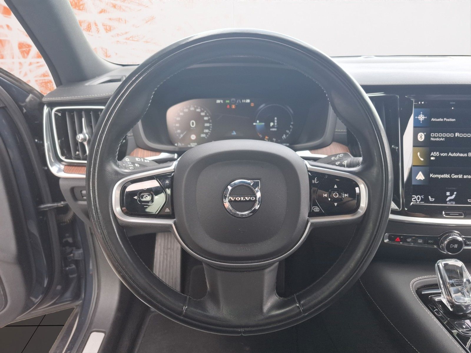 Fahrzeugabbildung Volvo V60 Kombi Inscription Recharge Plug-In Hybrid AW