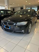 BMW Bmw 318 318d 2.0 143CV cat Touring - BMW 318 mit Diesel-Antrieb: Kombi, 2.0