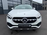 Mercedes-Benz GLA 250 4M Progressive MBUX LED Panorama Kamera - Mercedes-Benz GLA 250: Automatik