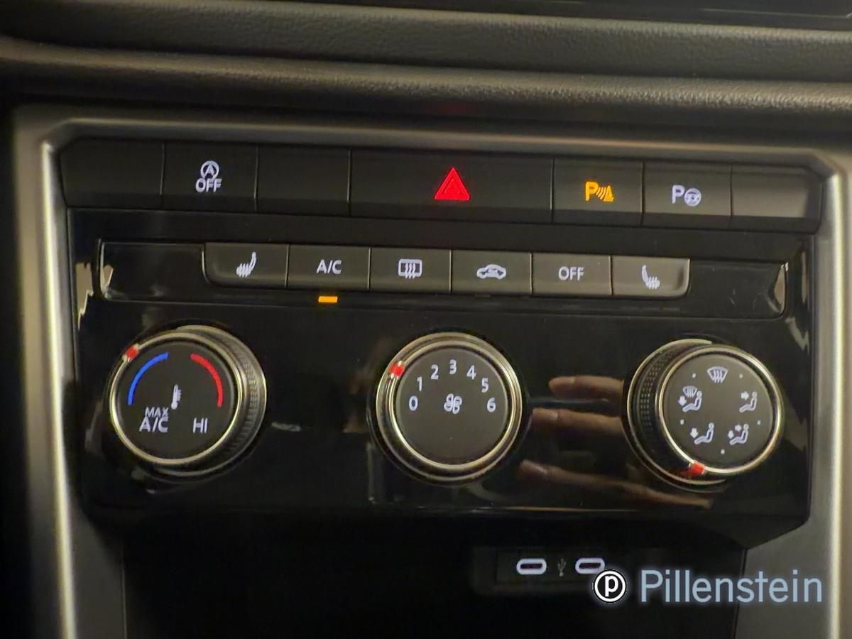 Volkswagen T-Roc - Bild 13