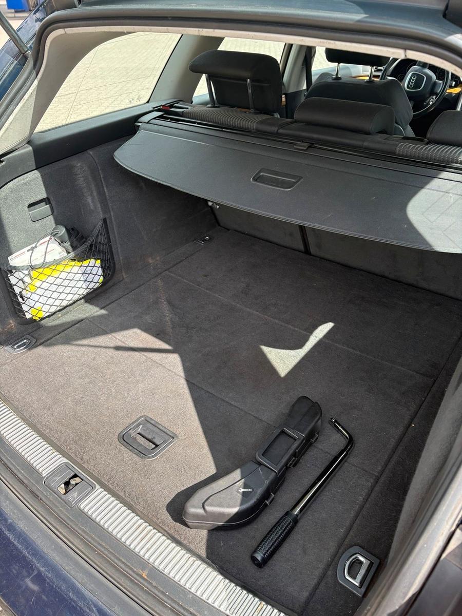 Audi A4 2005 — photo 14