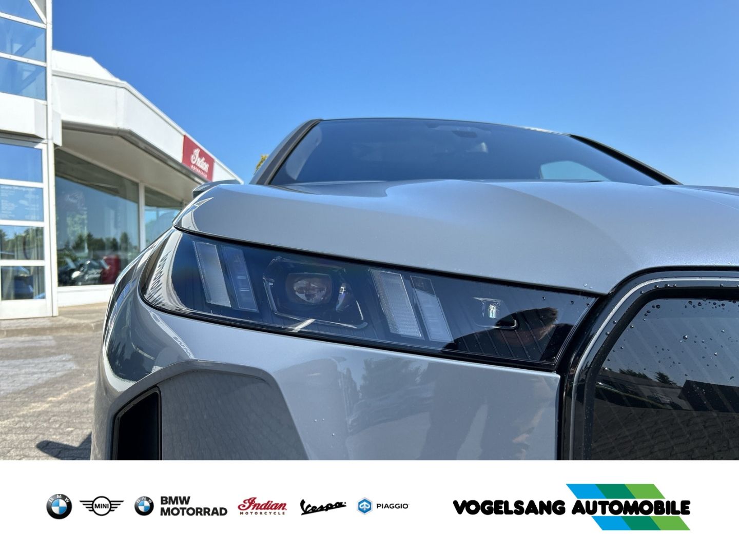 Fahrzeugabbildung BMW iX 60 M Sport Park-Assistent Sportpaket HUD Luft