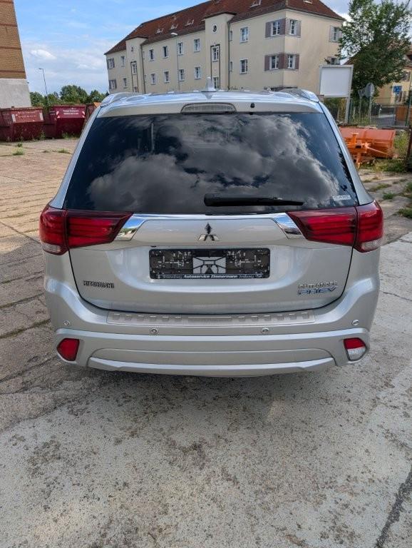 Mitsubishi Outlander PHEV Top 4WD