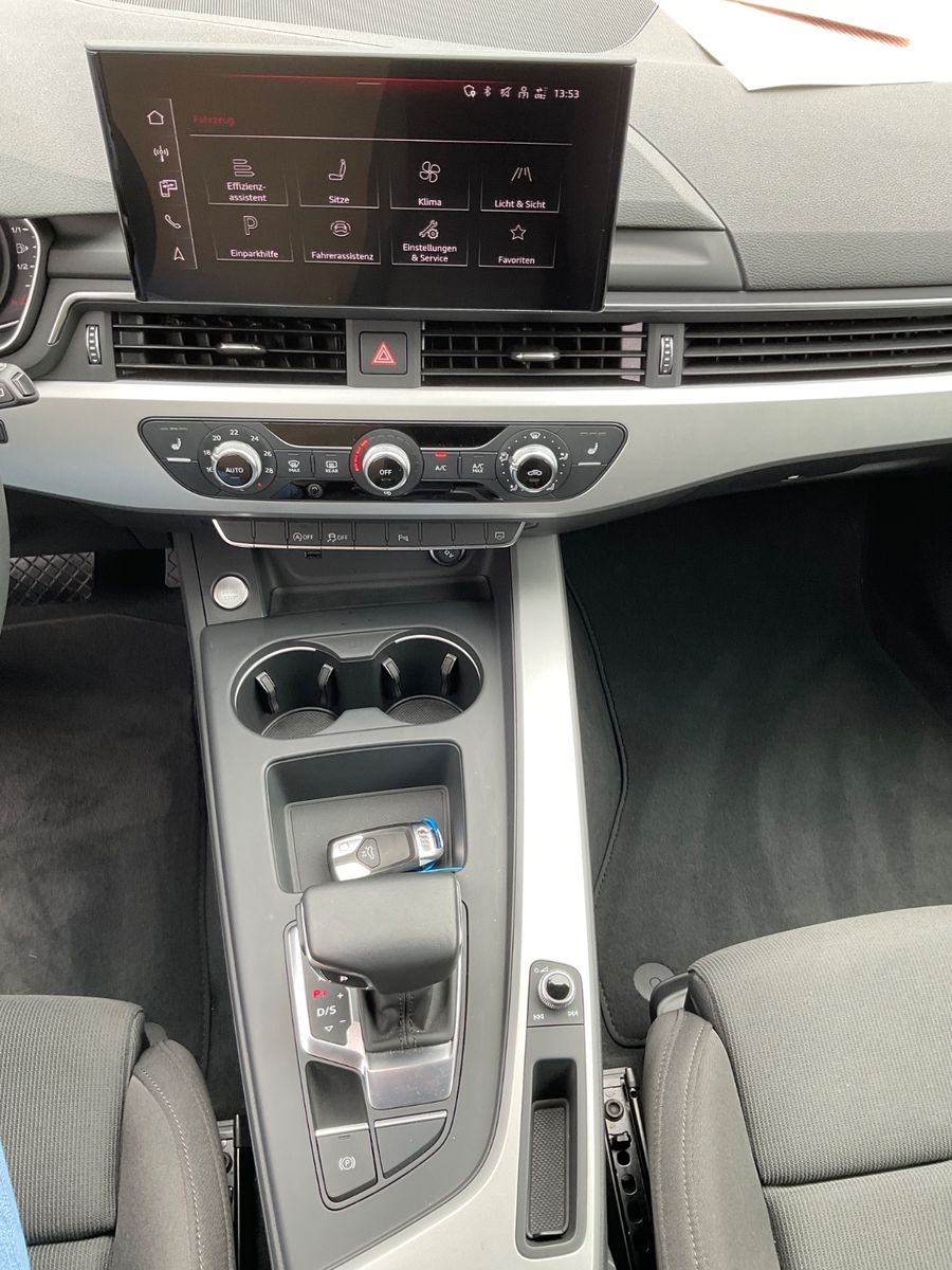 Fahrzeugabbildung Audi A4 35 TDI S tronic,Kamera,Navi,AHK,Carplay