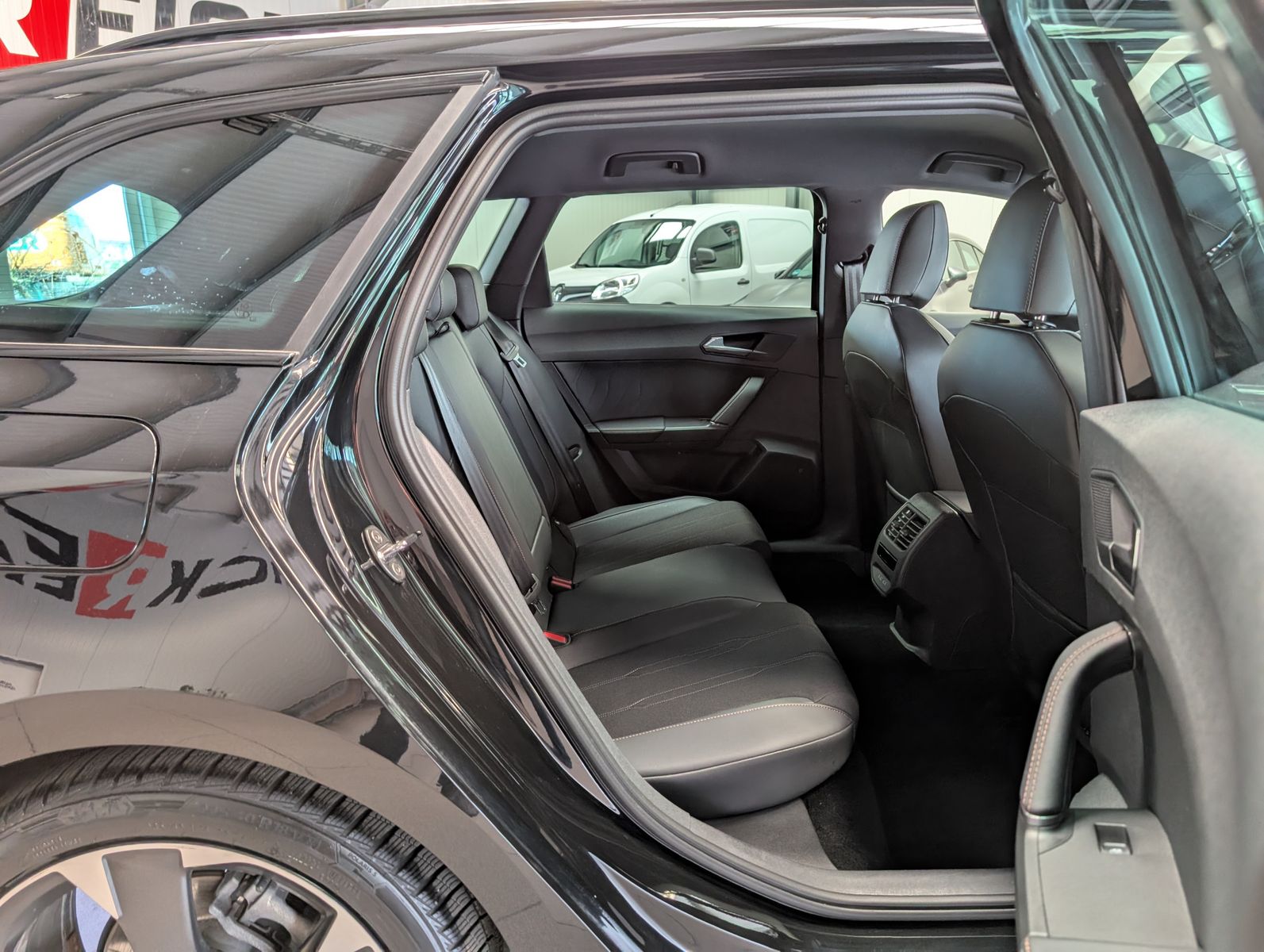 Fahrzeugabbildung CUPRA Leon 1.5eTSI DSG Matrix Kamera Vision+ Full Link